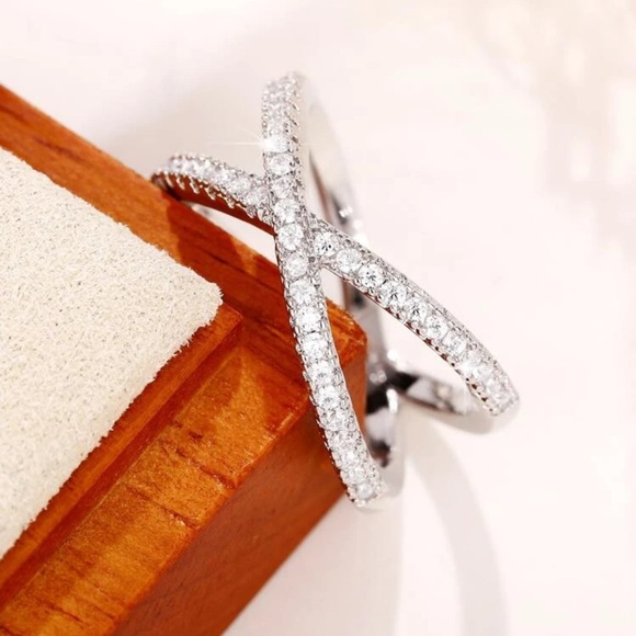 Infinity BRIDAL WEDDING RING - Picture 2 of 4